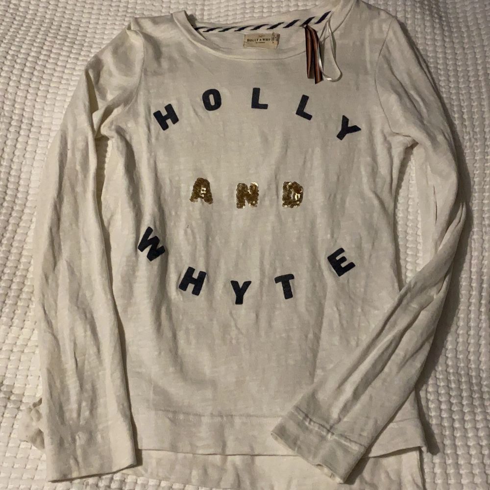 Vit tröja från Holly and whyte | Plick Second Hand