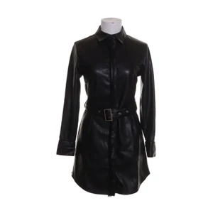 Linn ahlborg skinnklänning - Skinnimmitation. Aldrig använd, endast provad. Köparen står för fraktkostnad på 60kr.