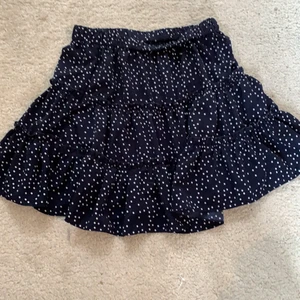 Kjol från Shein  - Super fin kjol som tyvärr inte kommer till användning, använd 2-3 gånger 