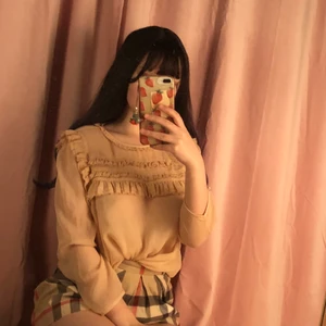 blus - blus i storlek 40 men passar även xs-m/l beroende på önskad passform.