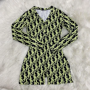 Dior Suit - Intresse koll, Vi kommer börja lägga ut intresse koll innan vi börjar med att sälja produkterna. Gilla gärna vår annons ifall ni är intresserade av Märkes pyjamaser. Finns massor av olika märken färger modeller.