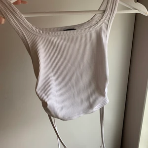 Shein Topp - strl xs, aldrig använd, liite genomskinlig men inte super mkt, köpare står för frakt☺️