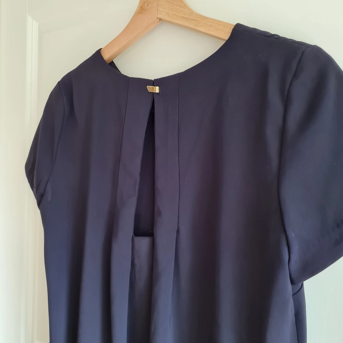 Dress with back cut out - 91