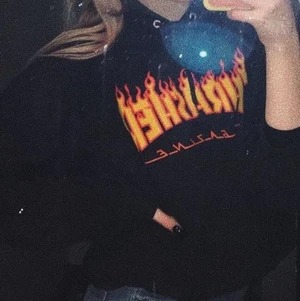 Thrasher hoodie  - ❗️Intressekoll❗️ på min thrasher hoodie som inte längre kommer så mycket till användning tyvärr. Alla bud är välkomna 😊