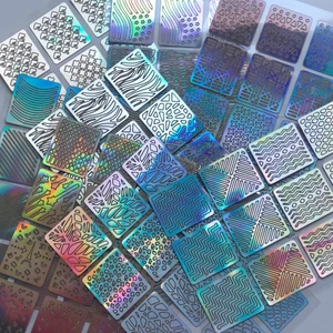 nagelmallar - säljer massa engångs nagelmallar jättefina mönster och lätt att använda, 7kr/st men skulle hellst sälja alla tsm för 45kr. frakten är samma. det är lite svårt att fota alla tsm så säg till om du vill ha en bättr bild på ngn speciell.