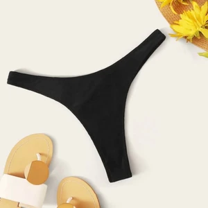 Bikinitrosor - Ett par string bikini trosor från shein. Dem var tyvär för små för mig. Frakt kostar 49kr. 