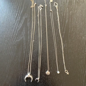 Silverhalsband🤍🤍🤍 - Silverhalsband! 🤍🤍🤍 65kr styck, 3 för 135kr eller alla för 185kr. Köpare står för frakt