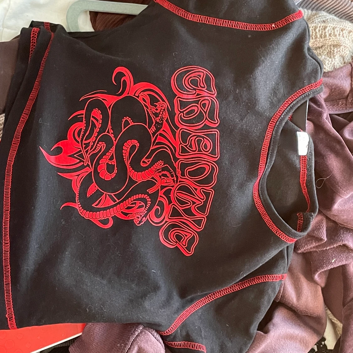 Cropp topp med ormtryck! - 90