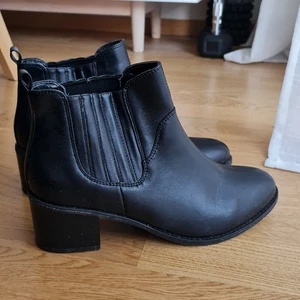 Stövletter - Ankle boots in prefect condition 