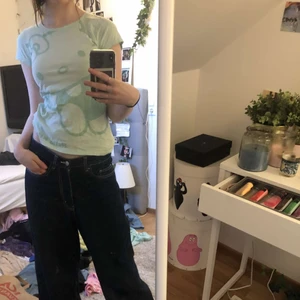 Hellokitty tröja 😻 - Säljer pga att jag tycker den är lite barnslig och vet inte hur jag ska styla den! :()