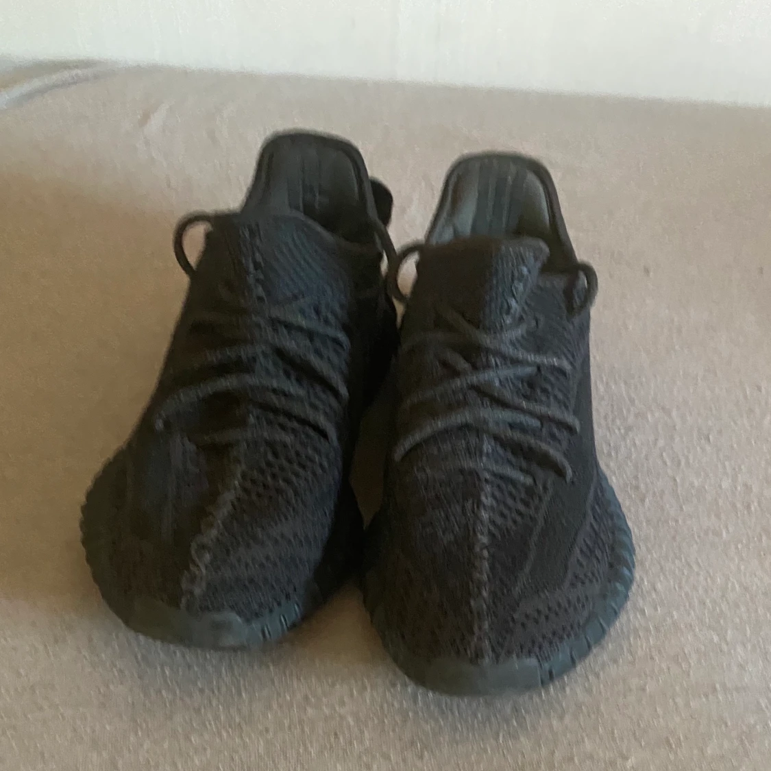 Yeezy static black Non reflective - 91