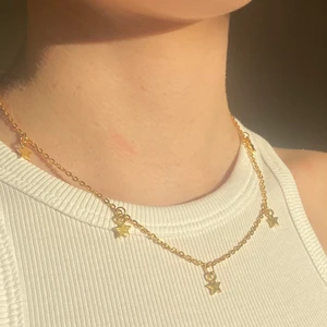 ⭐️STELLA⭐️ - Våra halsband ⭐️STELLA⭐️ kommer att släppas den 20/6 så håll utkik!! ⭐️STELLA⭐️ kommer att kosta 40kr inkl frakt!❤️