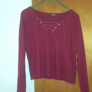 Topp - Super fin o bekväm v ringad tröja i st M 