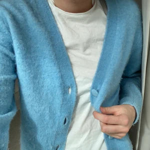 Kofta  - Helt oanvänd blå kofta från &Ontherstories💙 I nyskick