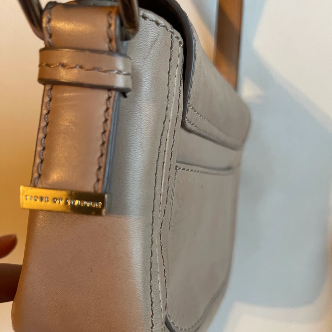 Tiger of Sweden - Crossbody väska  - 90