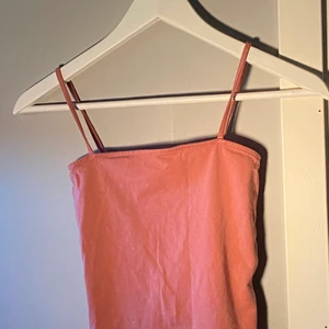 Linne H&M strl xs  - Rosa linne från H&M.säljer pågrund av att jag aldrig använder de.bra skicka använt en gång😊