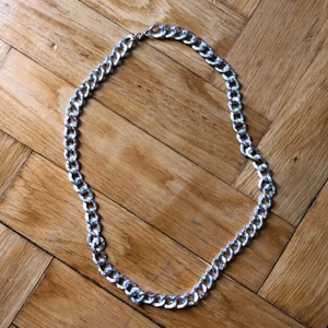 Halsband  - Silverfärg