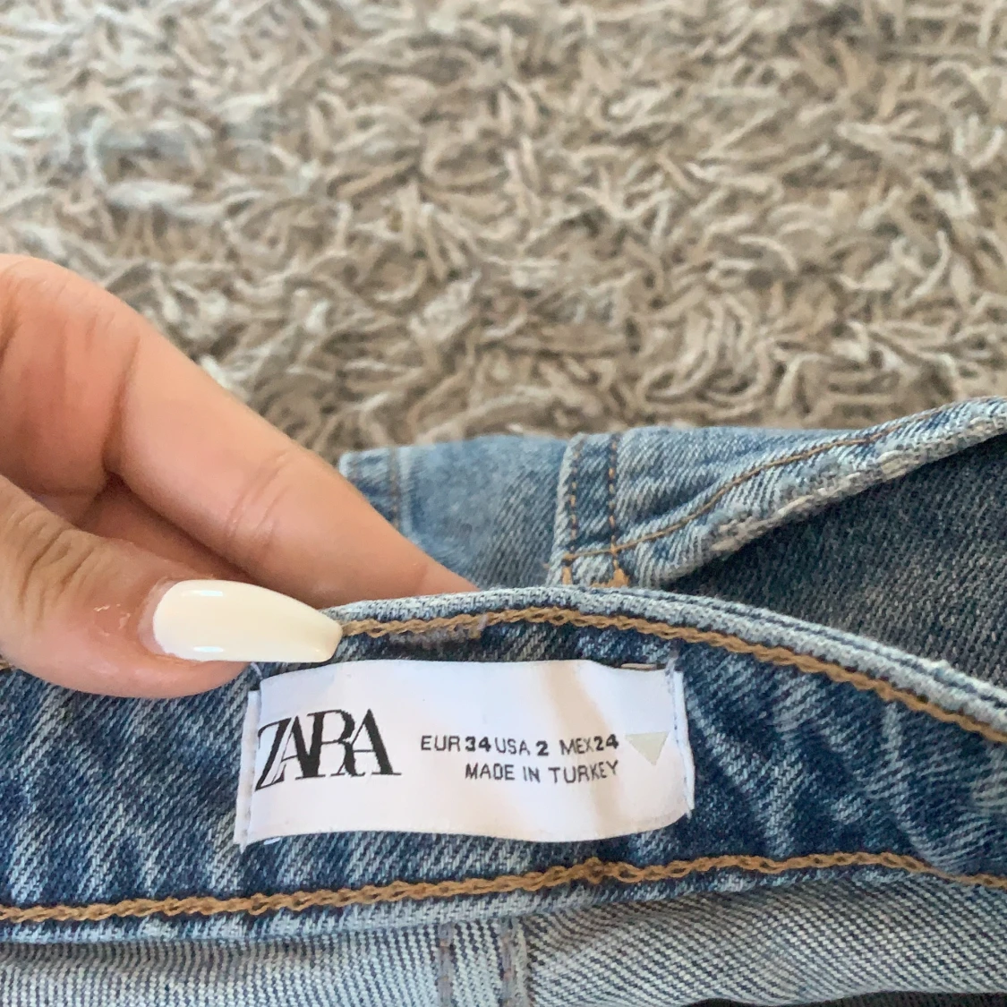 Zara jeans storlek 34  - 90