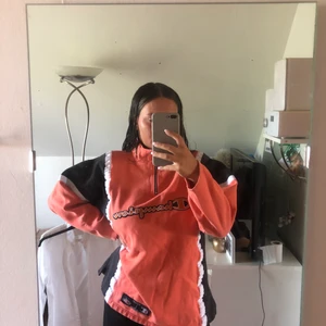 Snygg champion sweatshirt - en snygg oreange oversized champion tröja