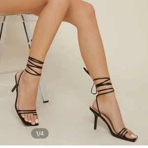 Skor - Säljer dessa skor från SHEIN pga fel storlek. Endast provade. Inköpspriset var 210kr