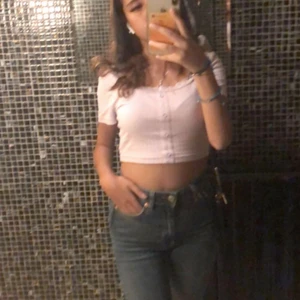 Topp - Säljer denna topp för 70 kr från shein använt 2 ggr i storlek XS❤️