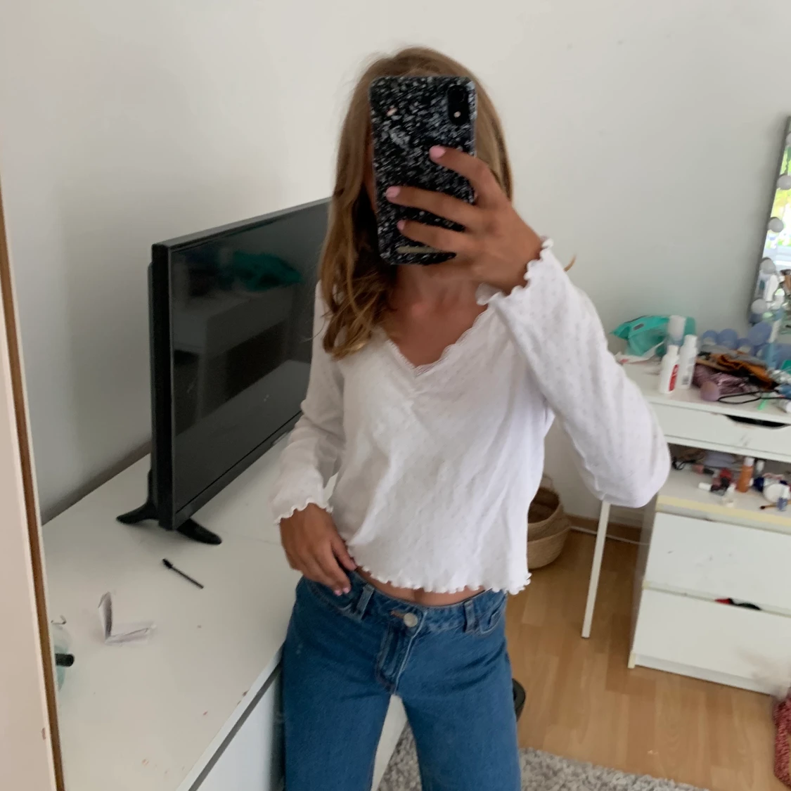 Lindex, urringad Lång armad vit tröja!