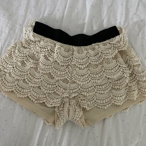 Shorts i tyg  - Använda få gånger storlek S frakt inräknat 