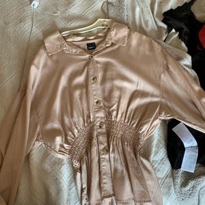 Blus från Gina - Bra skick