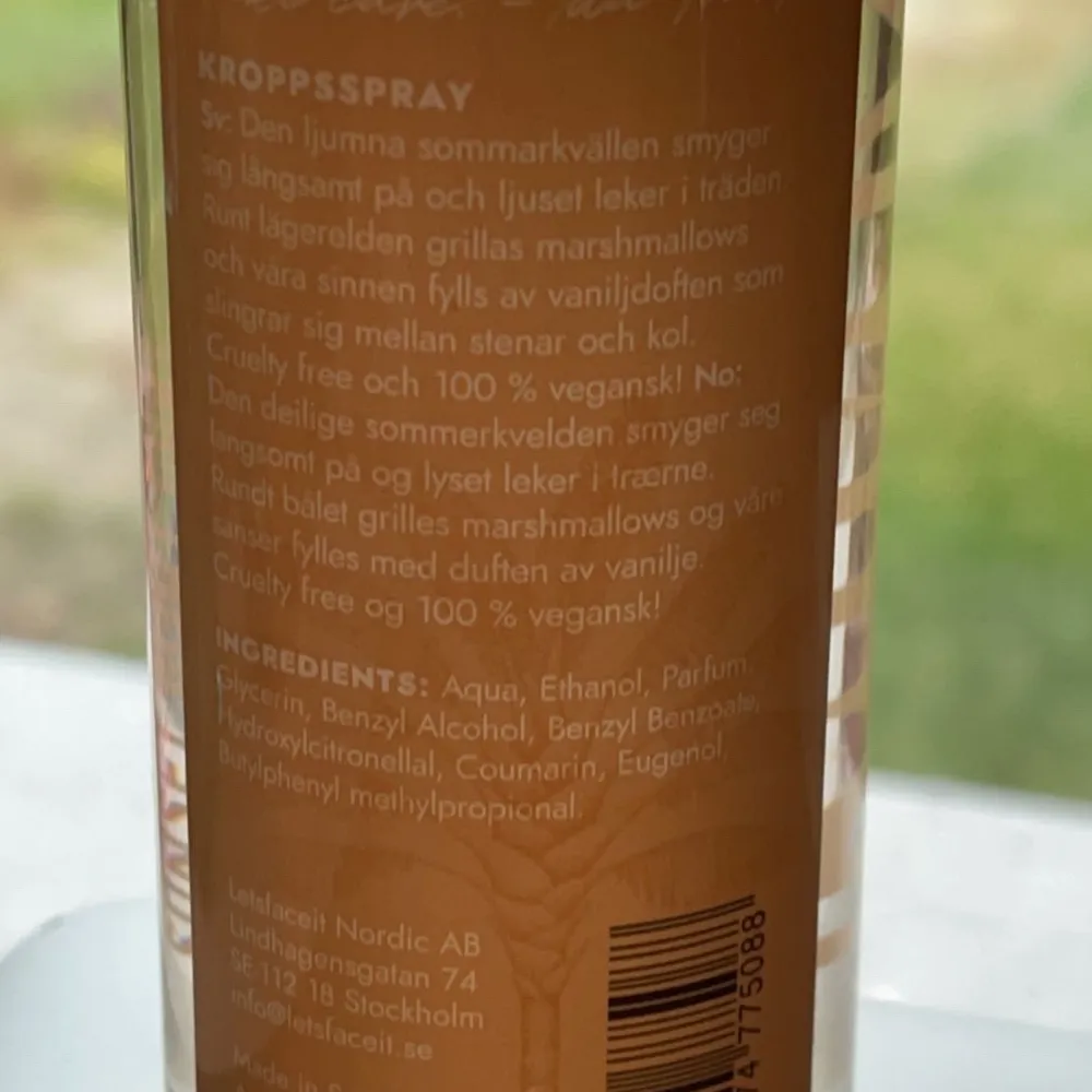 Ida Wargs bodymist med doft av Vanilla scented. Doftar väldigt gott, somrig. Används dock ej då jag har massa andra parfymer jag använder. Osäker på om den säljs i butik fortfarande, har själv inte sett den någonstans. Köpt för ca 150kr. Produkten är limited edition. Ej använd. Produkten är även 100% vegansk . Parfym.