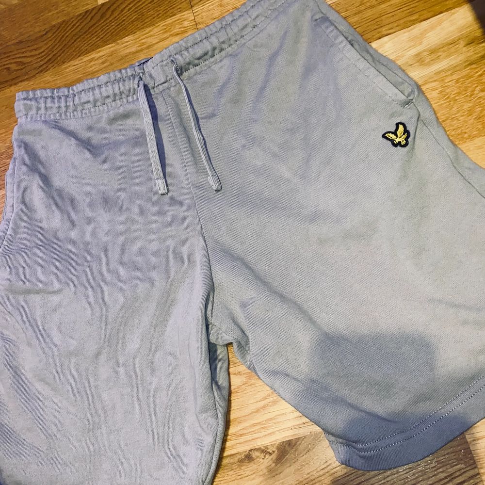 Lyle & scoot mjukis shorts. | Plick Second Hand