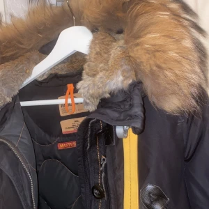 Parajumper jacka  - Äkta och super fint skick! 5000kr eller högst bud