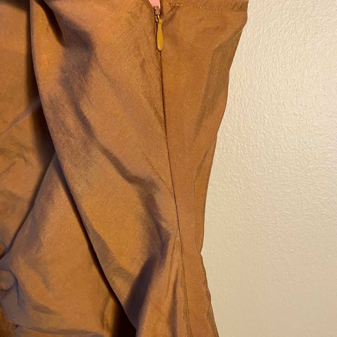 Brun knä lång klänning  - 90