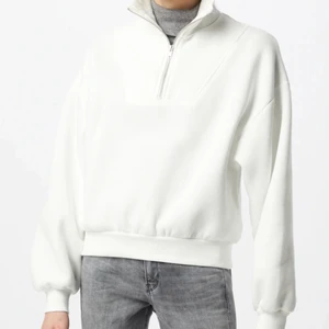 Zip tröja - Vit zip tröja från Gina som ej kommer till användning 💓