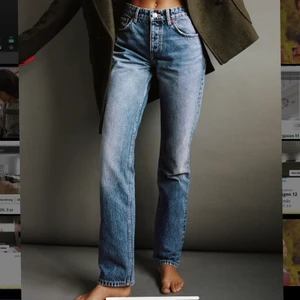 Zara jeans mig waist straight - Säljer dessa populära jeans från Zara i storlek 38 som tyvärr inte kommer till användning då jag har liknande. Så bekväma och snygga!!! Knappt använda så säljer för 300kr + frakt. men kan tänka mig att gå ner i pris vid snabb affär