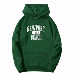 Skön tröja - Super fin och  skön lite tjockare tröja❤️säljer pga aldrig kommer till användning. Kontakta mig för mer bilder eller frågor! Kan fraktas👍🏼😊ha en toppen dag