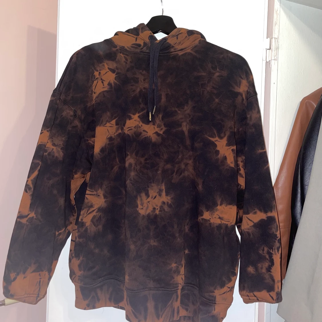 & other stories hoddie - 90