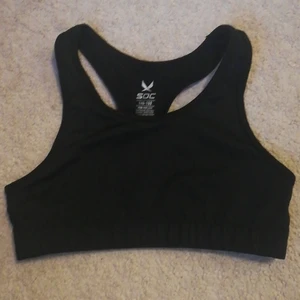 Soc träningstopp - Storlek 146-152, cirkellängd 60 cm, längd framifrån 25 cm, köparen står för frakt