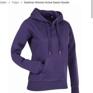 En mörklila hoodie från Stedman som passar både M & S! Köpt för 350kr! Mitt pris 200kr.☺️ Köparen står för frakten💕 Vid frågor är det bara att kontakta mig!