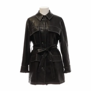 Jacka från Gina Tricot - Jacka från Gina Tricot i storlek M💗