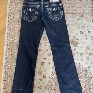 True religion jeans W33 - Fina true religion jeans storlek W33 rak passform
