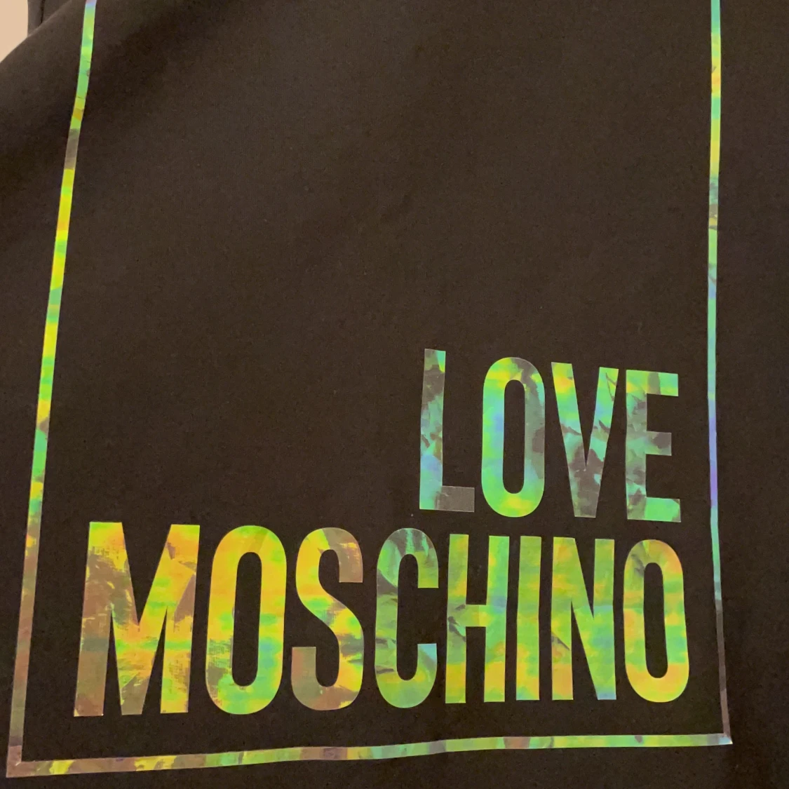 LOVE MOSCHINO TRÖJA OANVÄND - 90