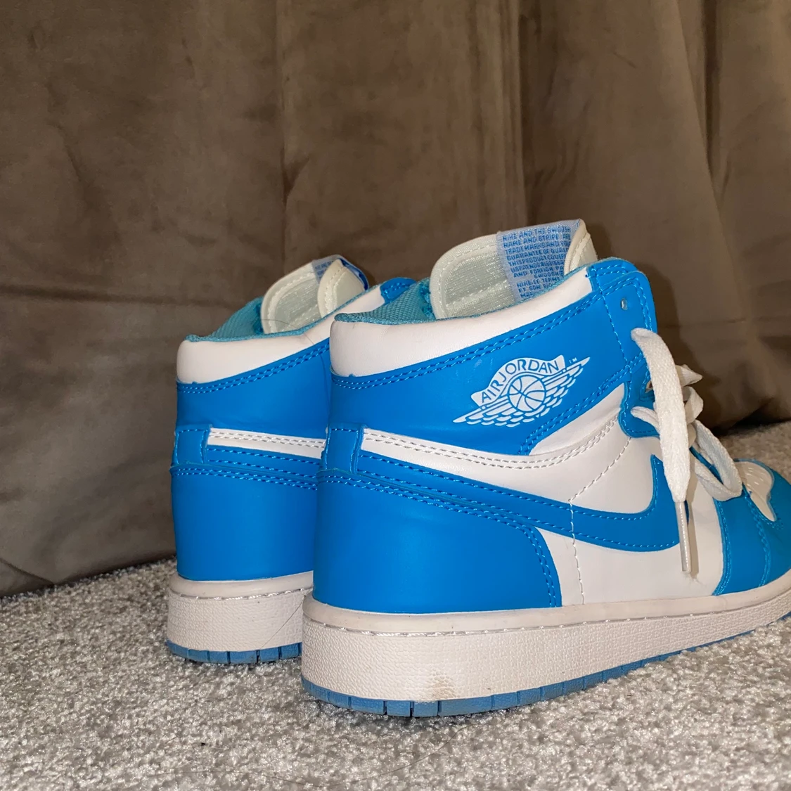 Nike Air Jordans mid 1 - 91