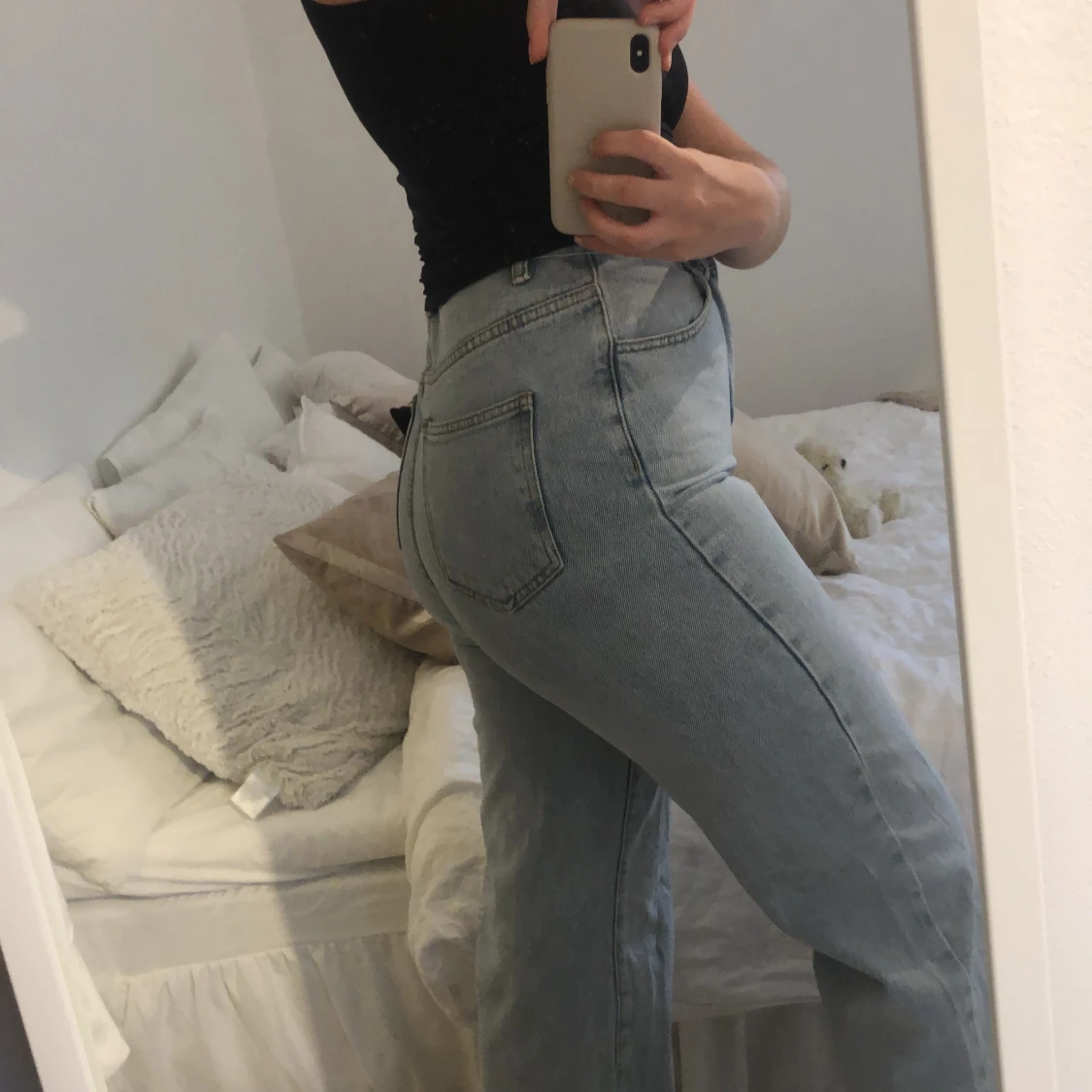 Långa jeans med slits