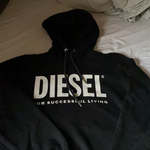Hoodie  - Diesel hoodie köpte för 1000🥰