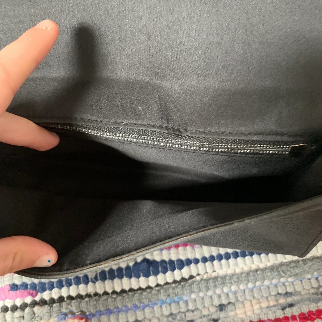 fil svart handväska med rosett 🖤 - 90