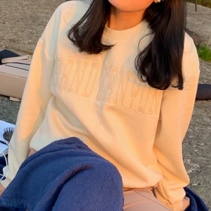 Sweatshirt  - Sweatshirt från gina tricot!