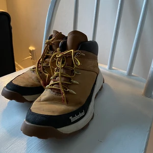 Timberlands - Skit snygga timberlands. Syns att de är lite använda men är annars i bra skick:) 