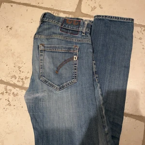 Dondup jeans  - Jeans från Dondup. Ursprungspris: 2500kr