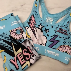 Stronger Pop träningsset xs - Stronger Pop Regular tights och sports bra i nyskick. Endast använt ev jag fåtal gånger. Inköpspris 799+399. Säljer nu hela detta sett för 350 kr. 