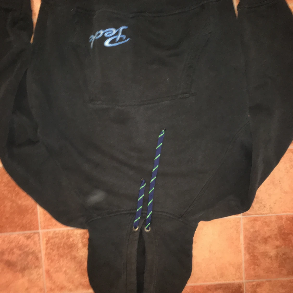 Peak performance hoodie i storlek M